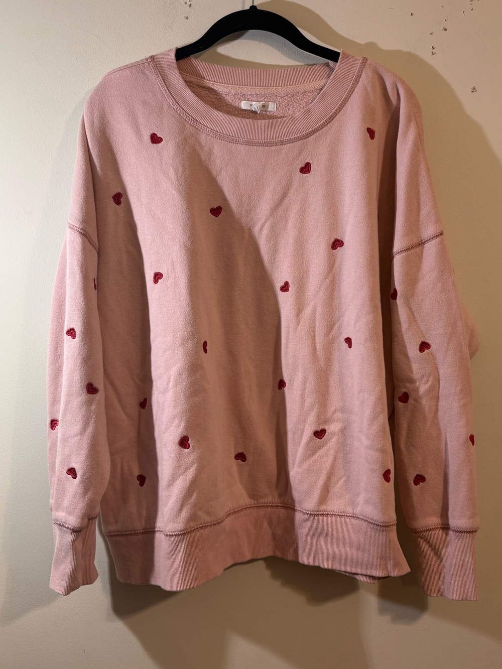 Maurices sweatshirt women’s XXL Pink red Heart Print Crewneck pullover